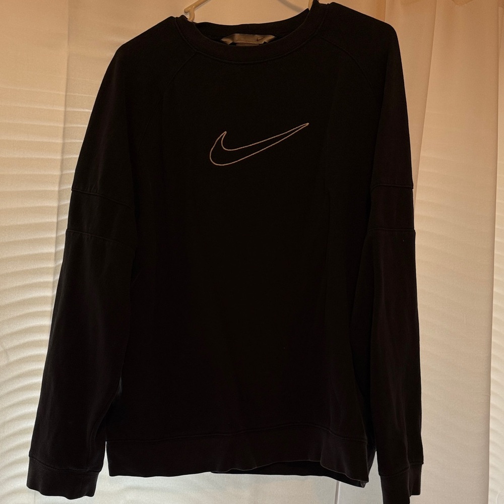 Vintage Nike Men's Black Crewneck
